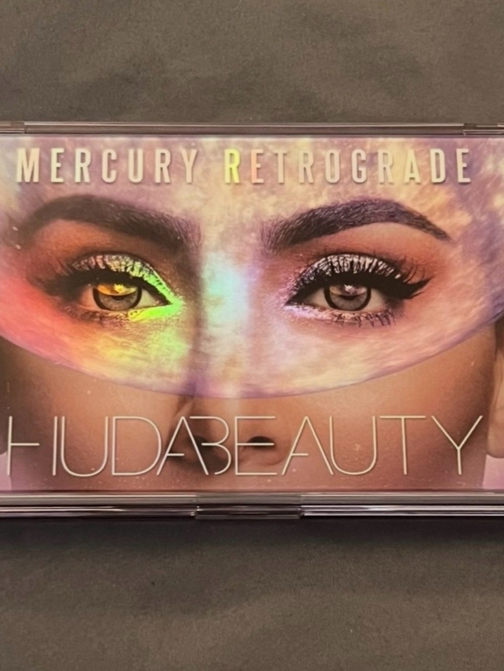 HUDA BEAUTY Mercury Retrograde Eyeshadow Palette
